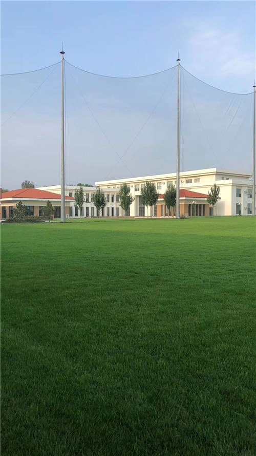 塑膠跑道案例城市學(xué)院高爾夫球場